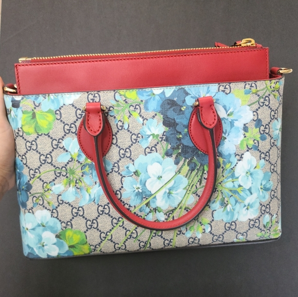 Gucci GG Supreme Monogram Blooms Tote - Picture 3 of 15